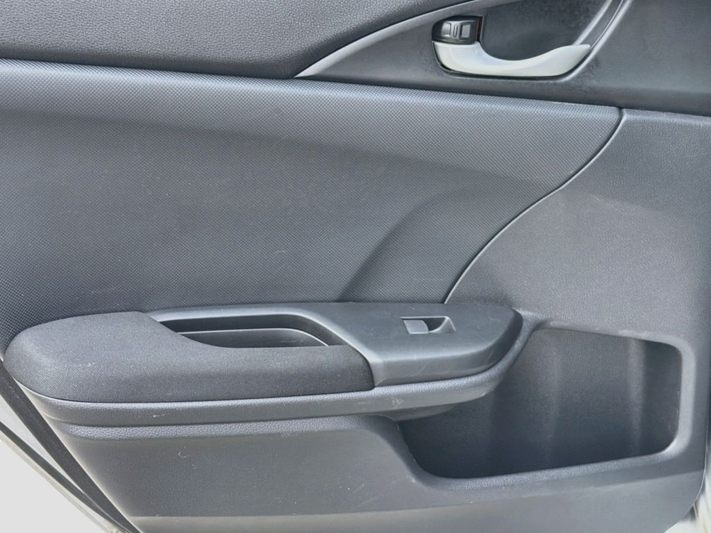 Used 2019 Silver Honda LX image 22