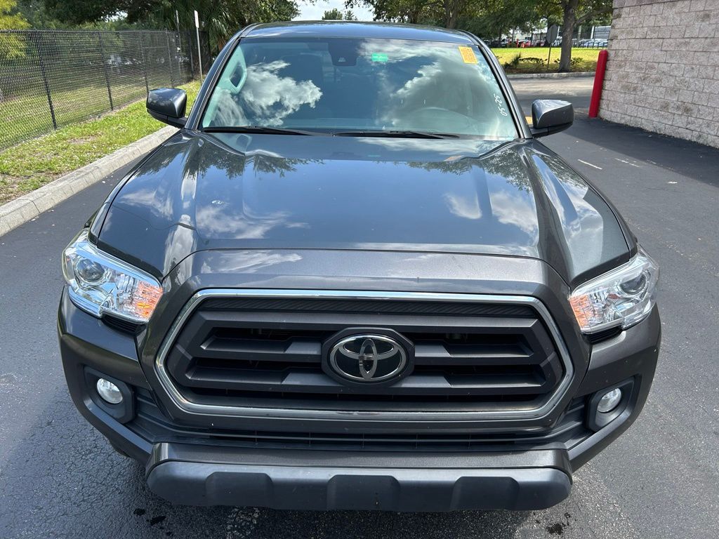 2022 Toyota Tacoma SR5 8