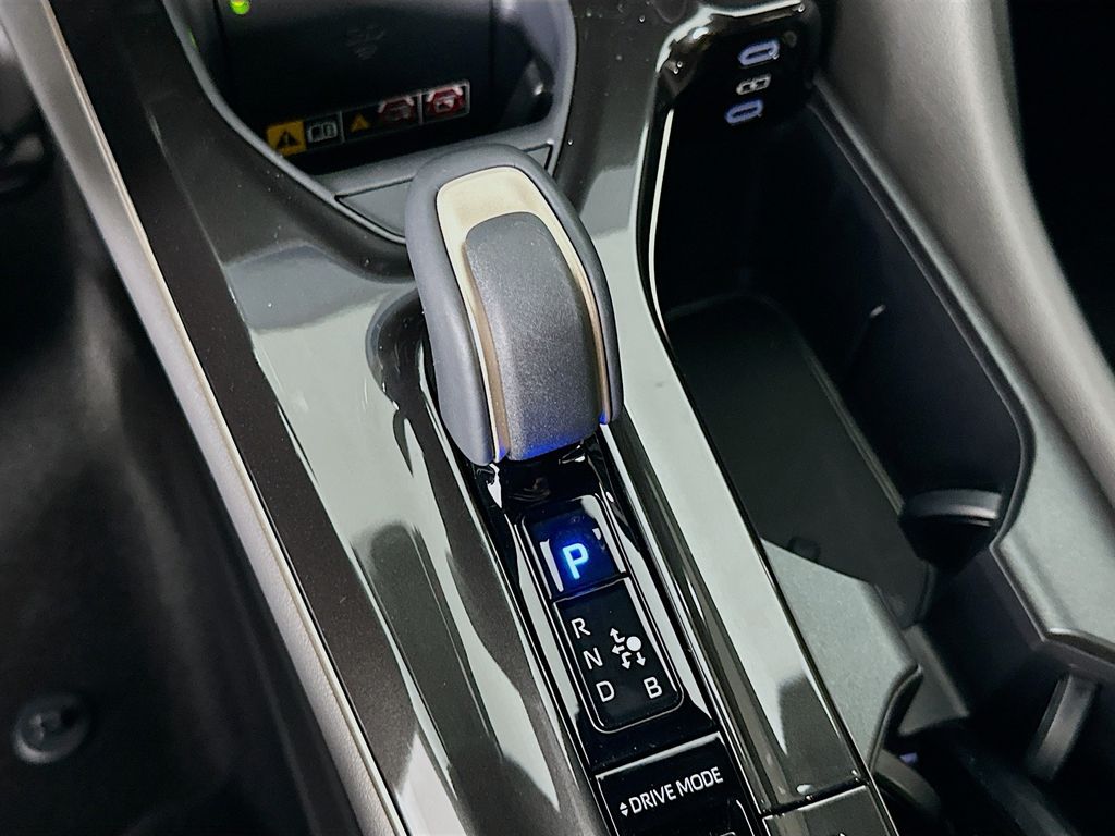 2025 Toyota Crown  17