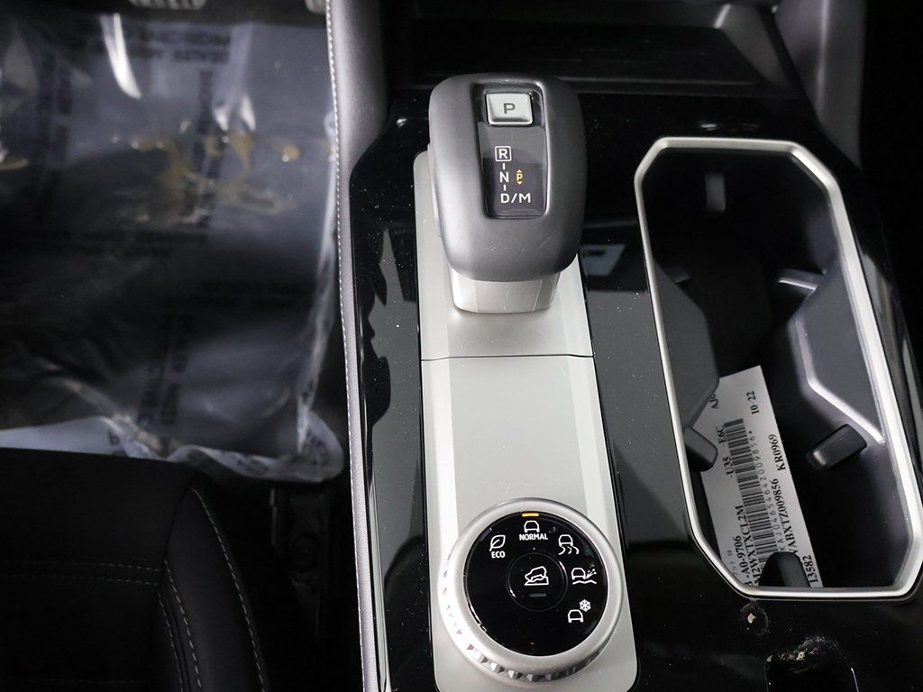 New 2026 Gray Mitsubishi SE image 50