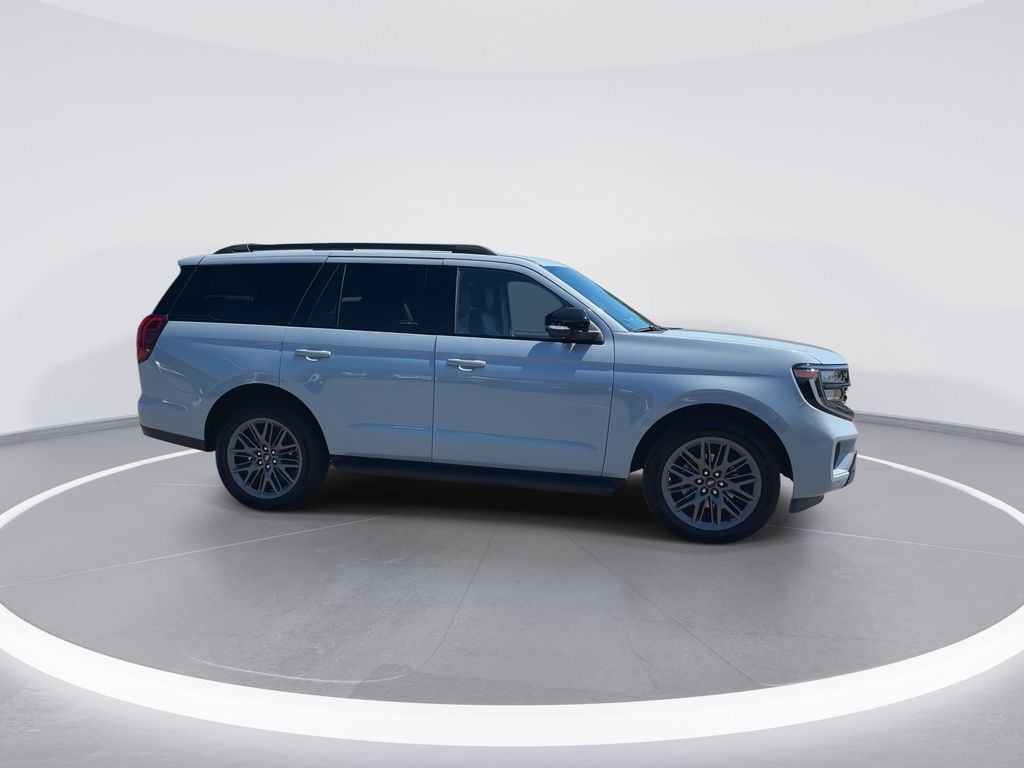 New 2026 Glacier Gray Metallic Tri-Coat Ford Platinum® image 9