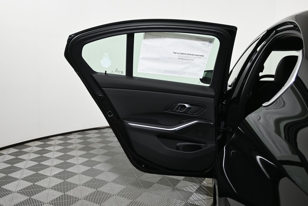 Thumbnail: 2026 BMW 3 Series - 29