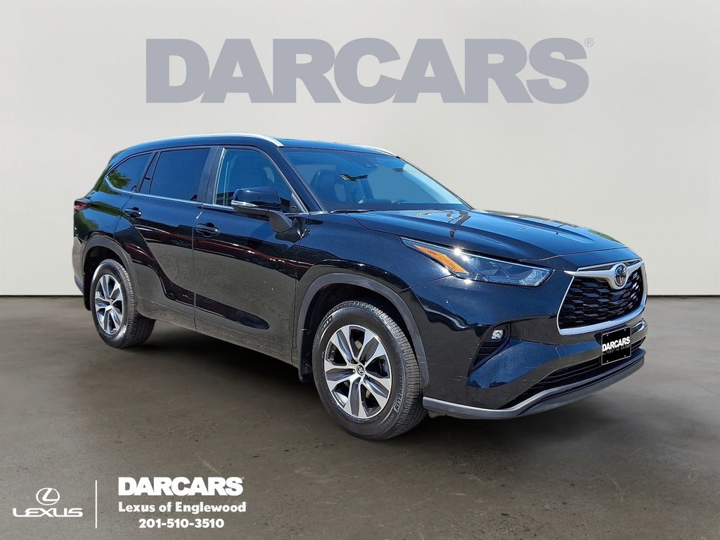 Midnight Black Metallic 2024 Toyota Highlander SUV / Crossover All-Wheel Drive 8-Speed Automatic
