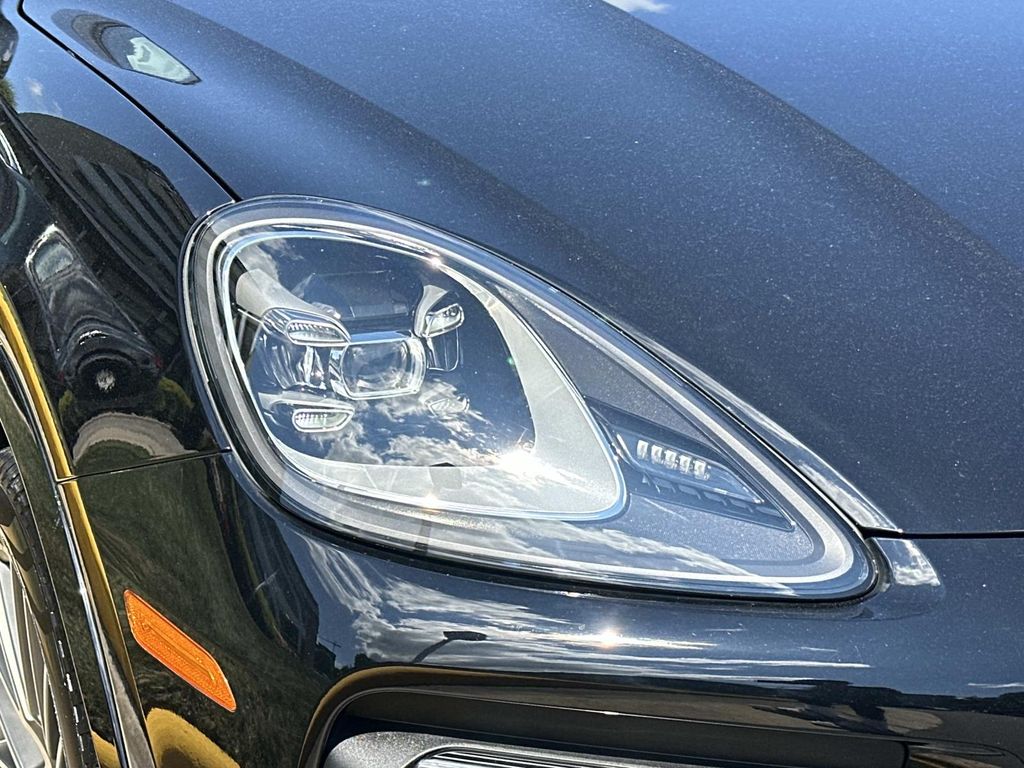 Thumbnail: 2023 Porsche Cayenne - 4