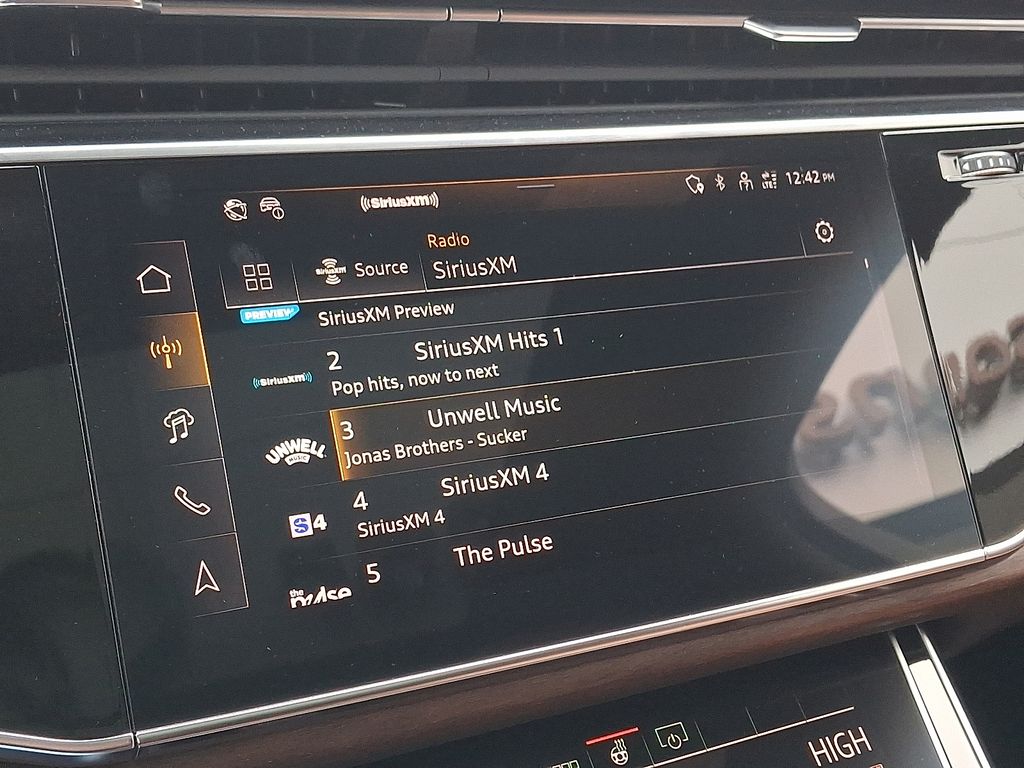 Thumbnail: 2026 Audi Q7 - 16