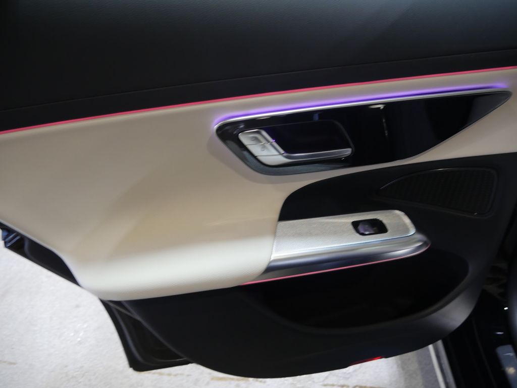 Thumbnail: 2026 Mercedes-Benz E-Class - 20