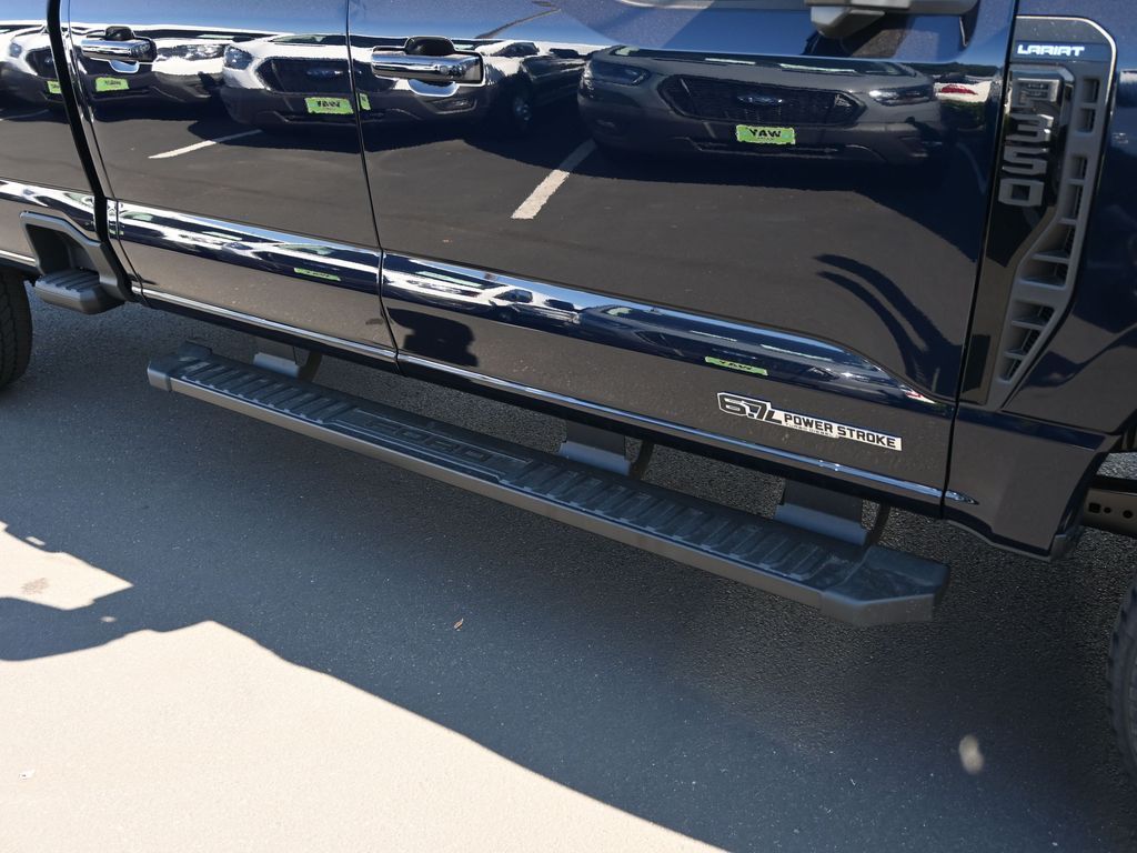 2025 Ford F-350 Super Duty Lariat