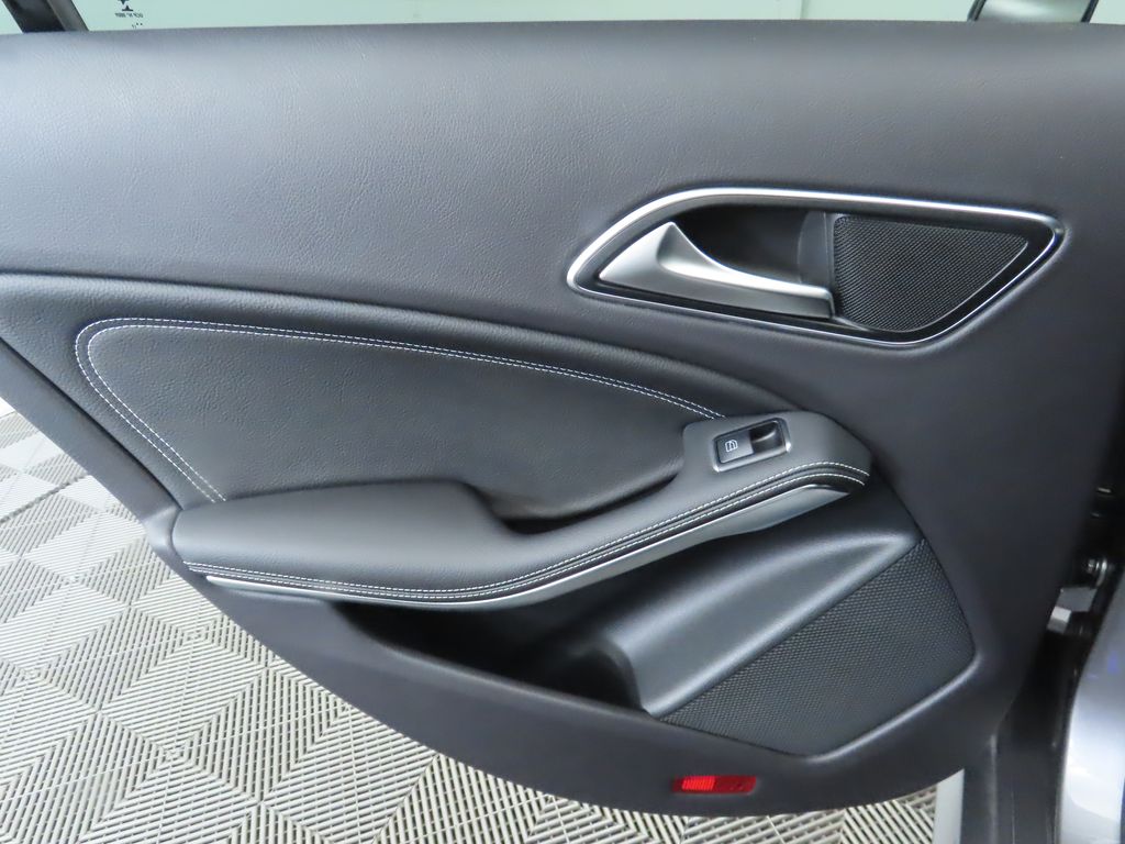 Thumbnail: 2018 Mercedes-Benz CLA - 26