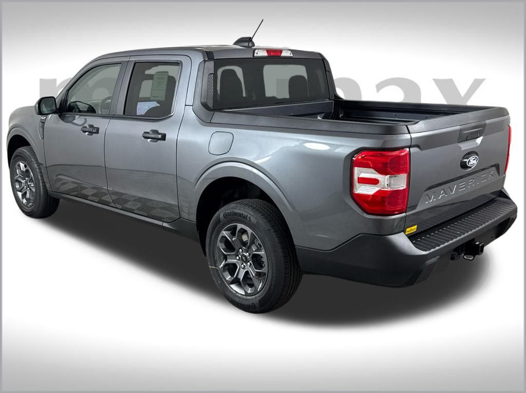 2025 Ford Maverick XLT photo 3