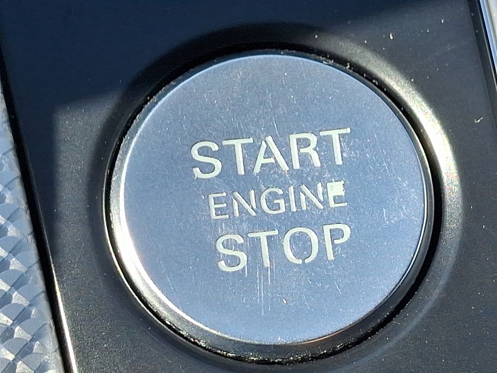 Thumbnail: 2014 Audi A4 - 24