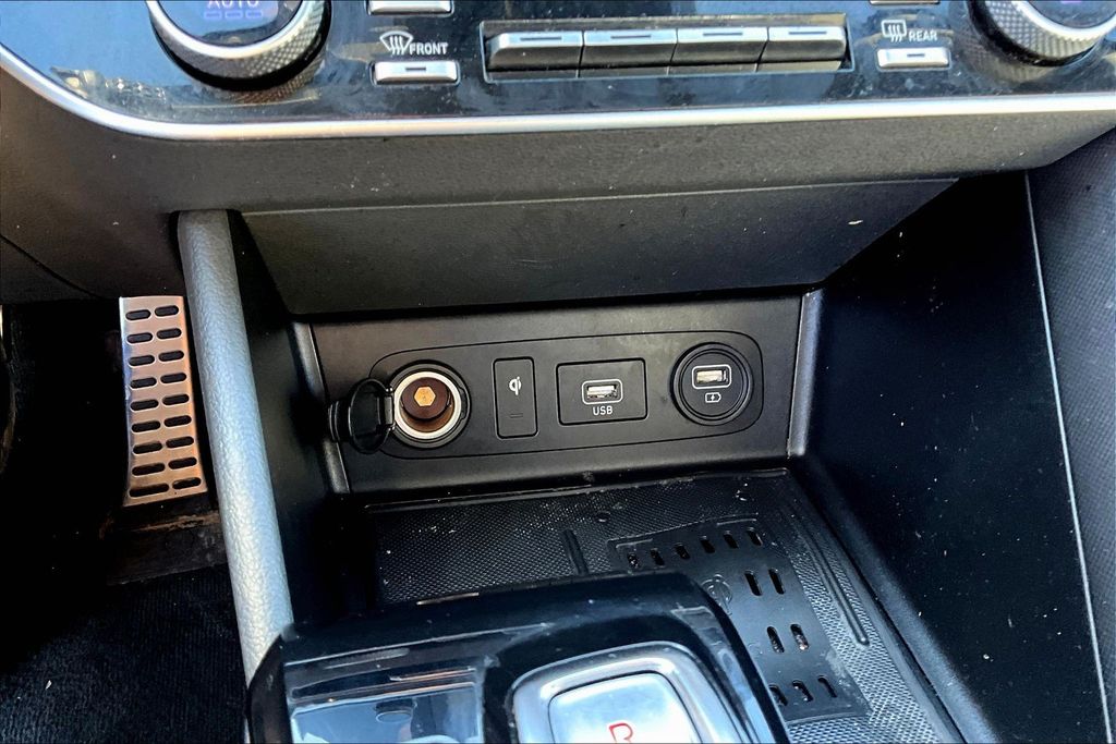 Certified Used 2020 Silver Hyundai SEL Plus image 15