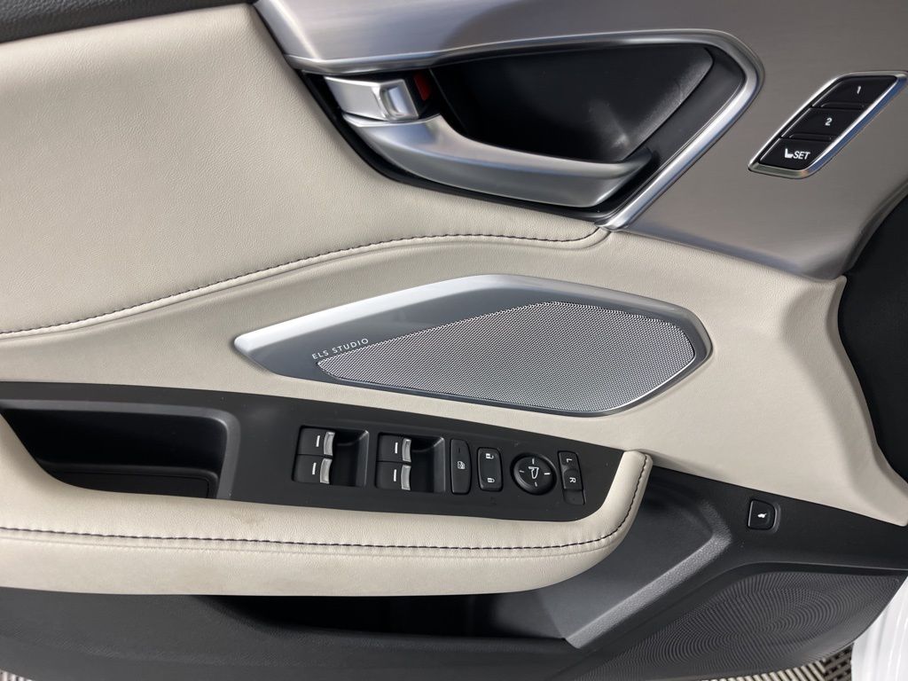 Thumbnail: 2025 Acura RDX - 27