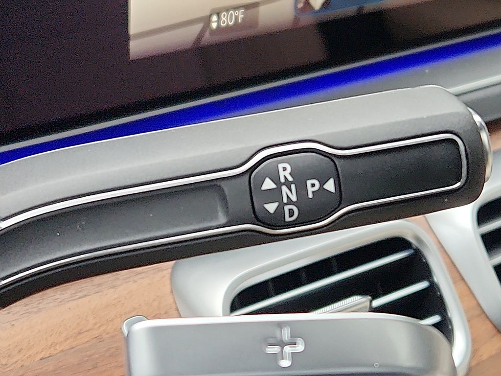 Thumbnail: 2026 Mercedes-Benz GLE - 10