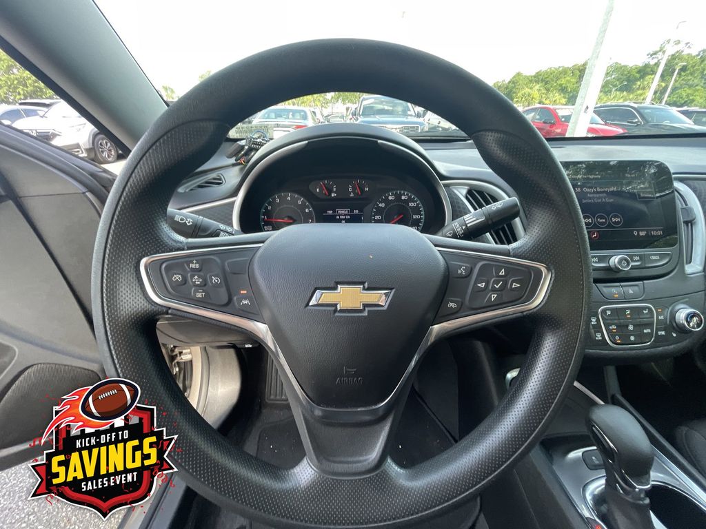 Used 2025 Chevrolet Malibu Sedan