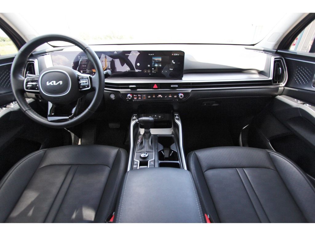 Used 2025 Kia Sorento SUV