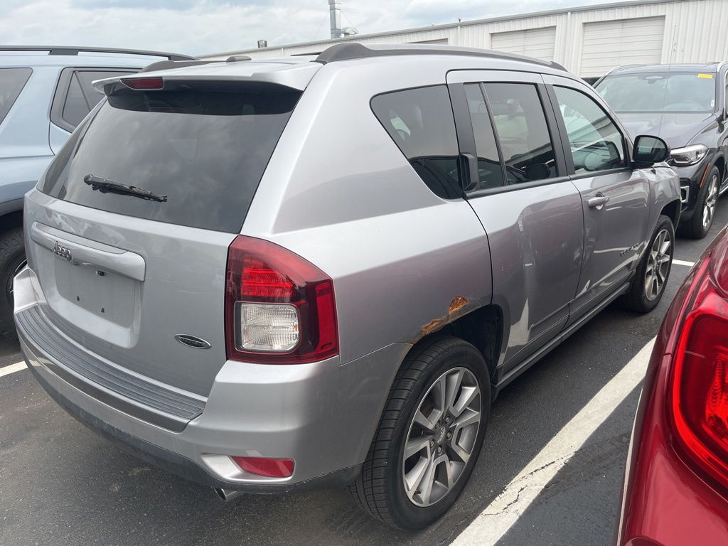Thumbnail: 2017 Jeep Compass - 4