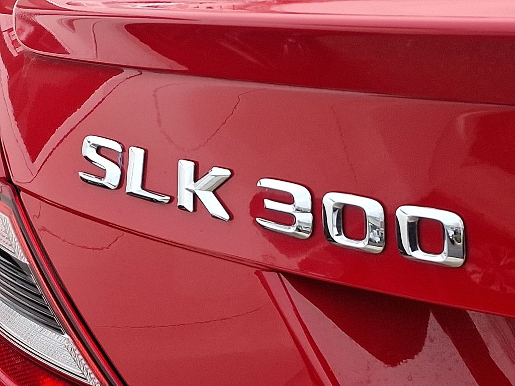Thumbnail: 2016 Mercedes-Benz SLK - 30