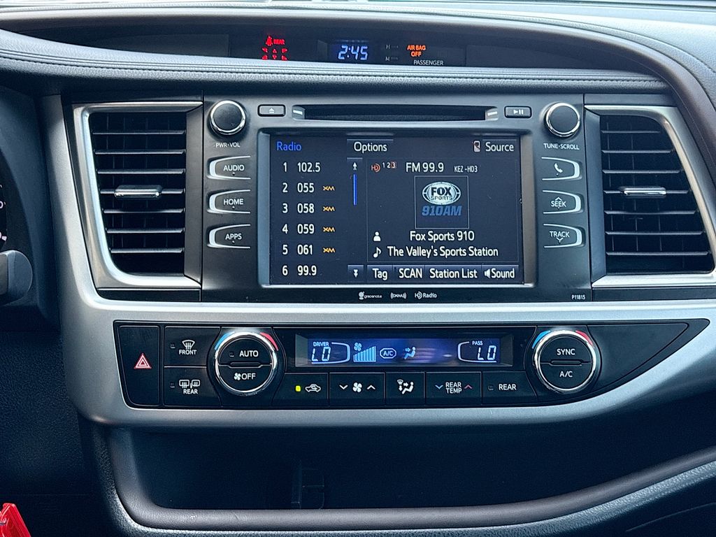 Thumbnail: 2019 Toyota Highlander - 14