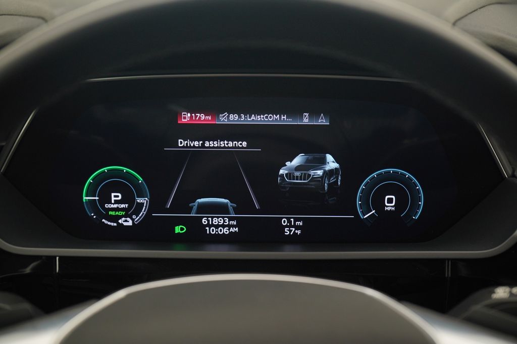 Thumbnail: 2022 Audi e-tron GT - 10