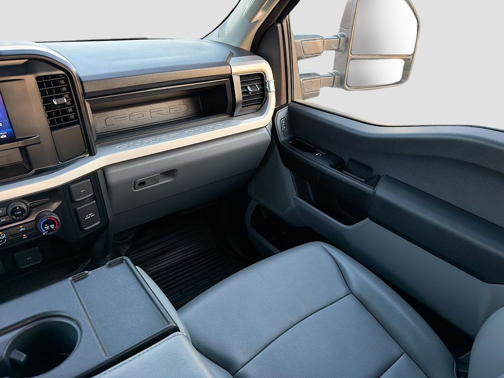 2024 Ford F-350 Super Duty XL - Photo 21