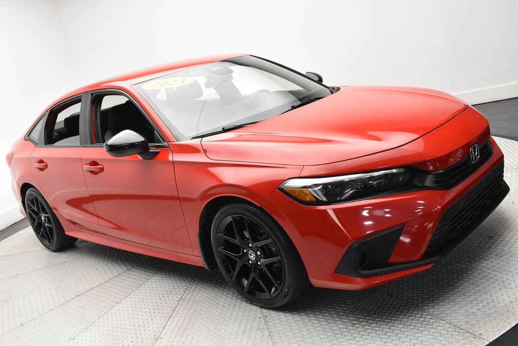 View vehicle photo 3