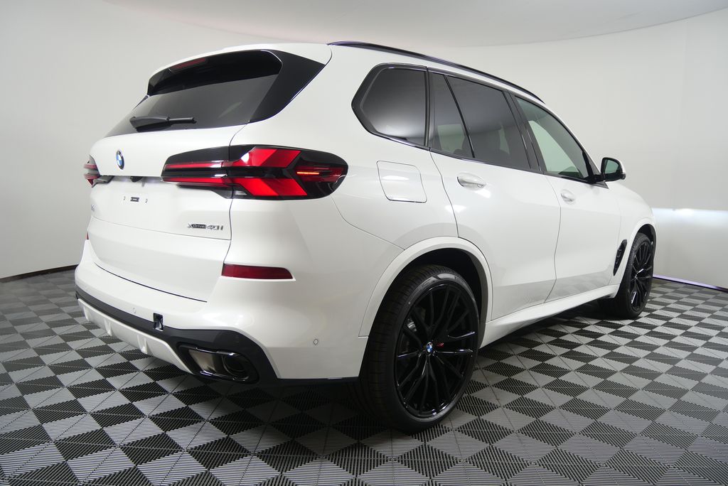 Thumbnail: 2026 BMW X5 - 3