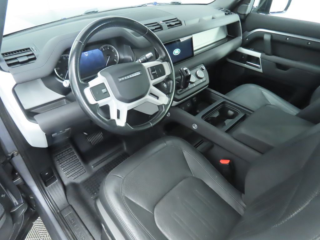 Thumbnail: 2022 Land Rover Defender - 9