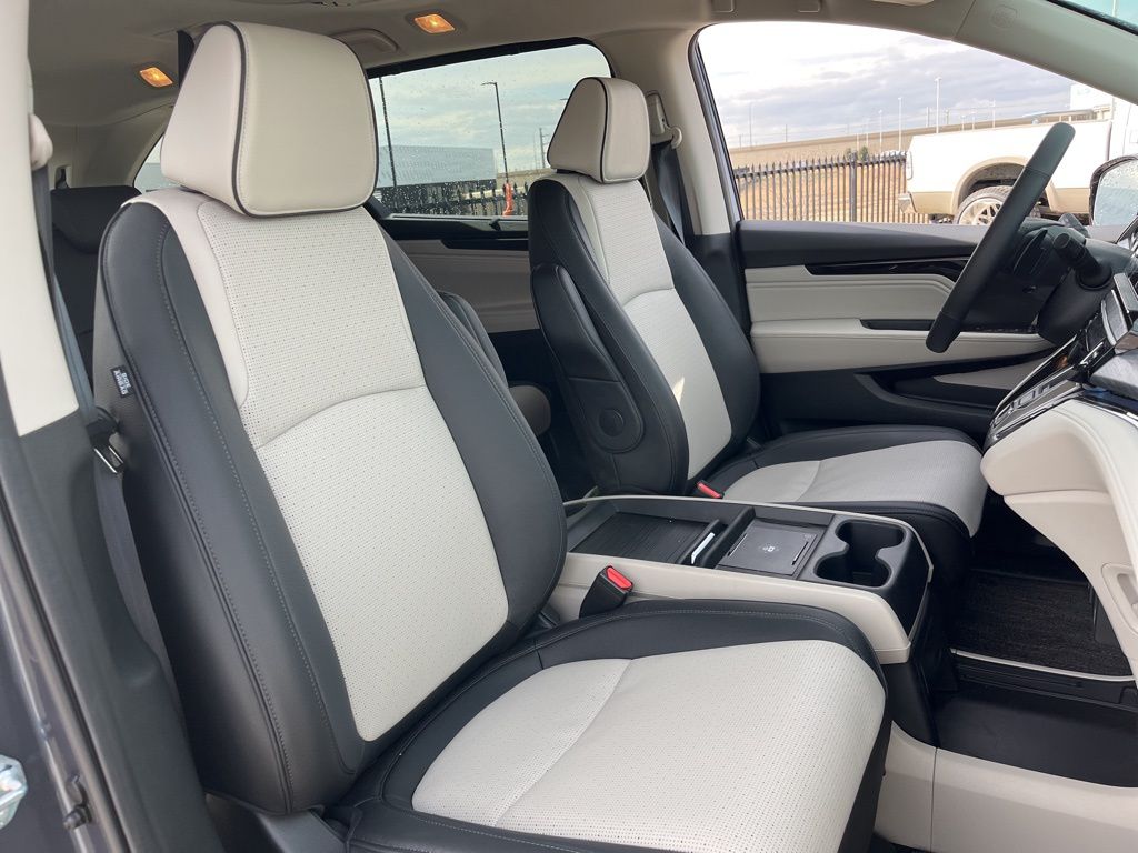 Thumbnail: 2026 Honda Odyssey - 30