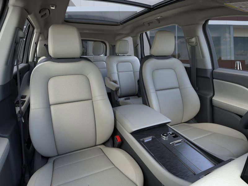 New 2026 White Lincoln Premiere image 10