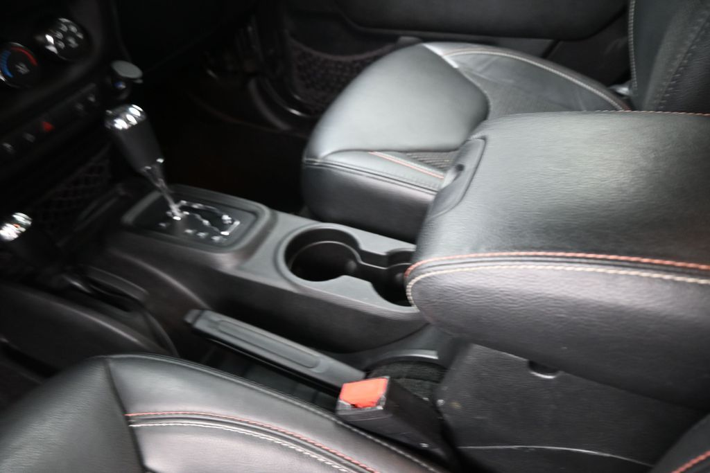 Used 2017 Jeep Wrangler SUV