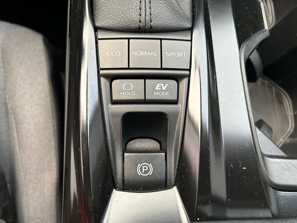 Thumbnail: 2025 Toyota Camry - 27