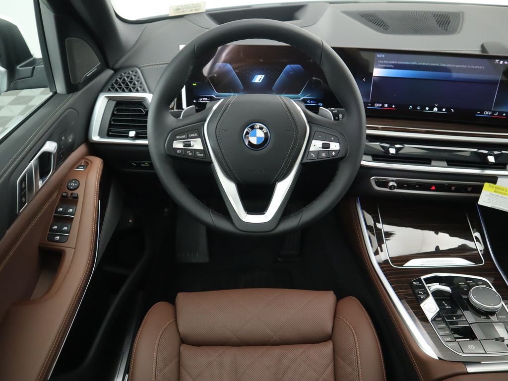 Thumbnail: 2026 BMW X5 - 10