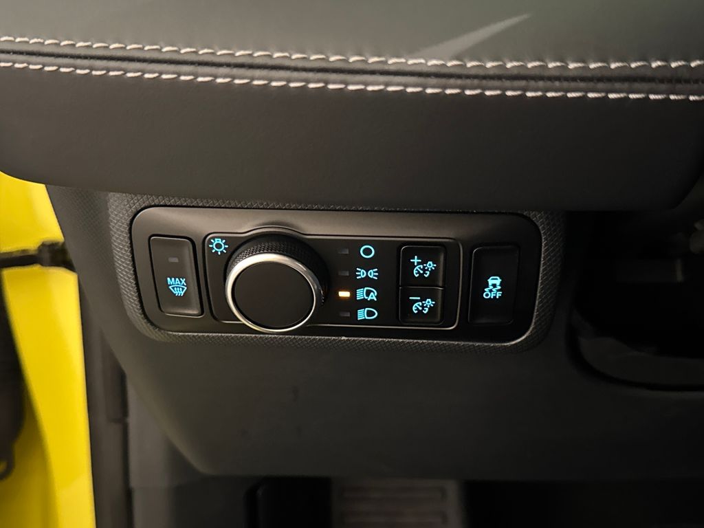 Certified Used 2025 Yellow Ford Select image 18