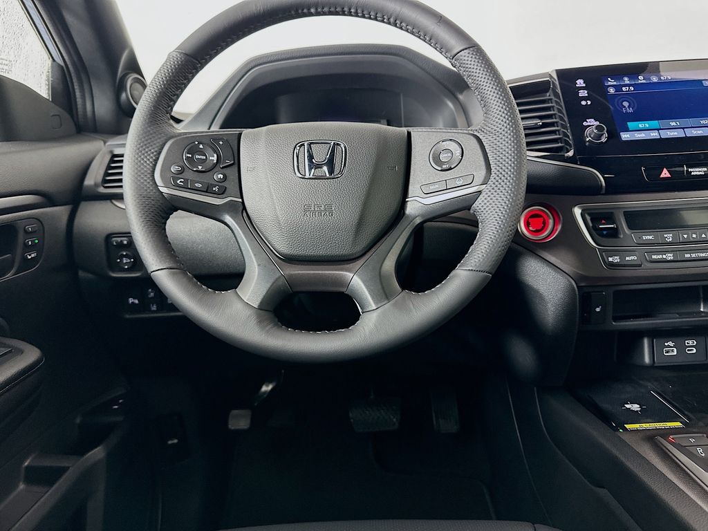 2025 Honda Passport EX-L 18