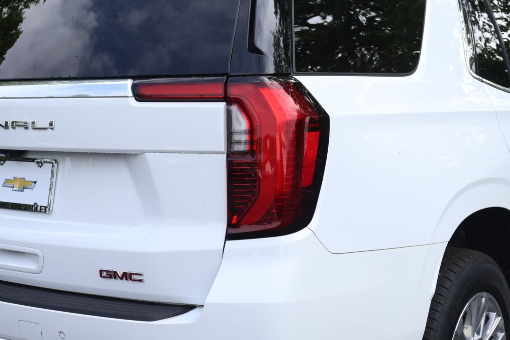 Thumbnail: 2025 GMC Yukon - 9