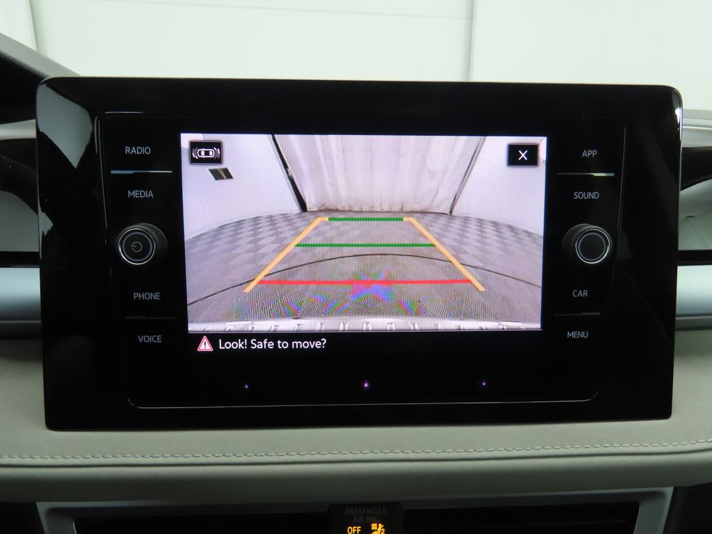 Thumbnail: 2025 Volkswagen Taos - 16