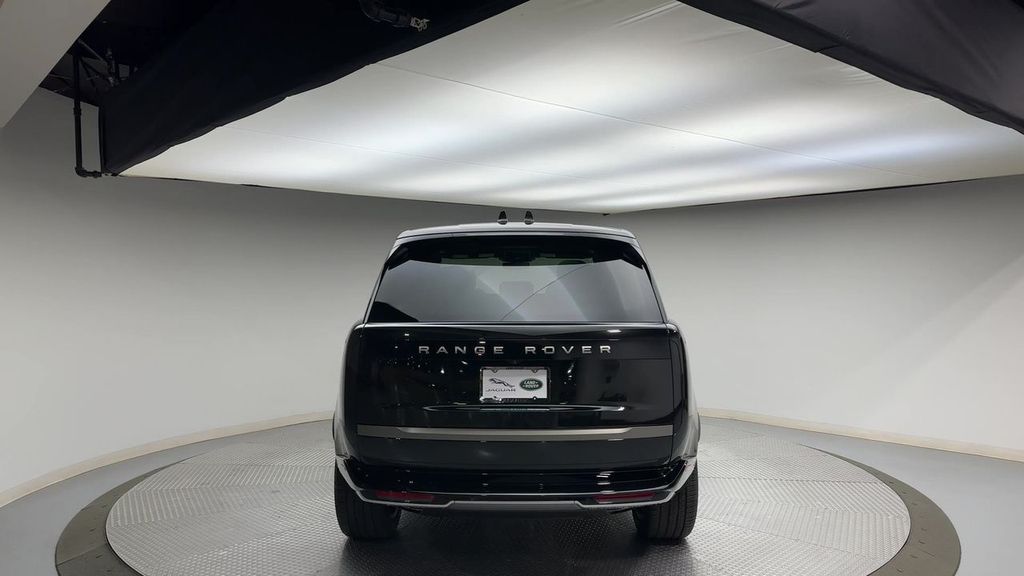 Thumbnail: 2024 Land Rover Range Rover - 7