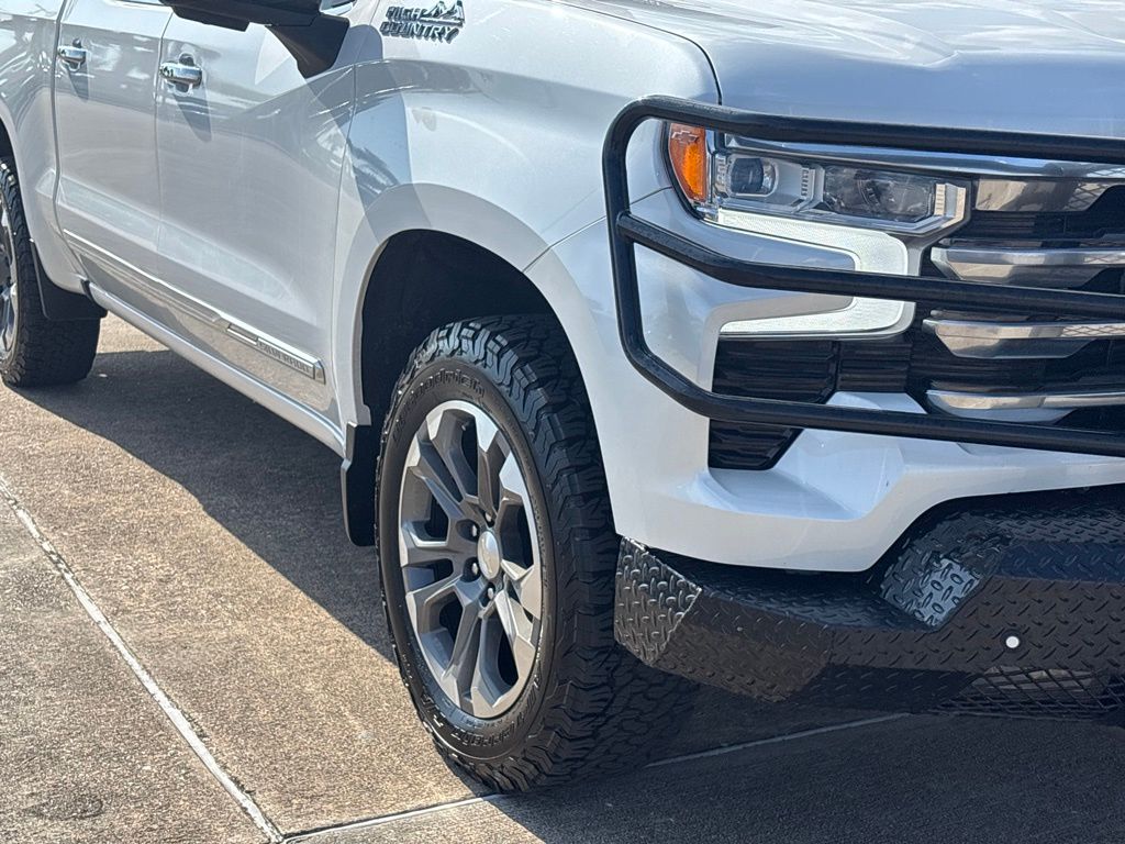 2023 Chevrolet Silverado 1500 High Country - 4