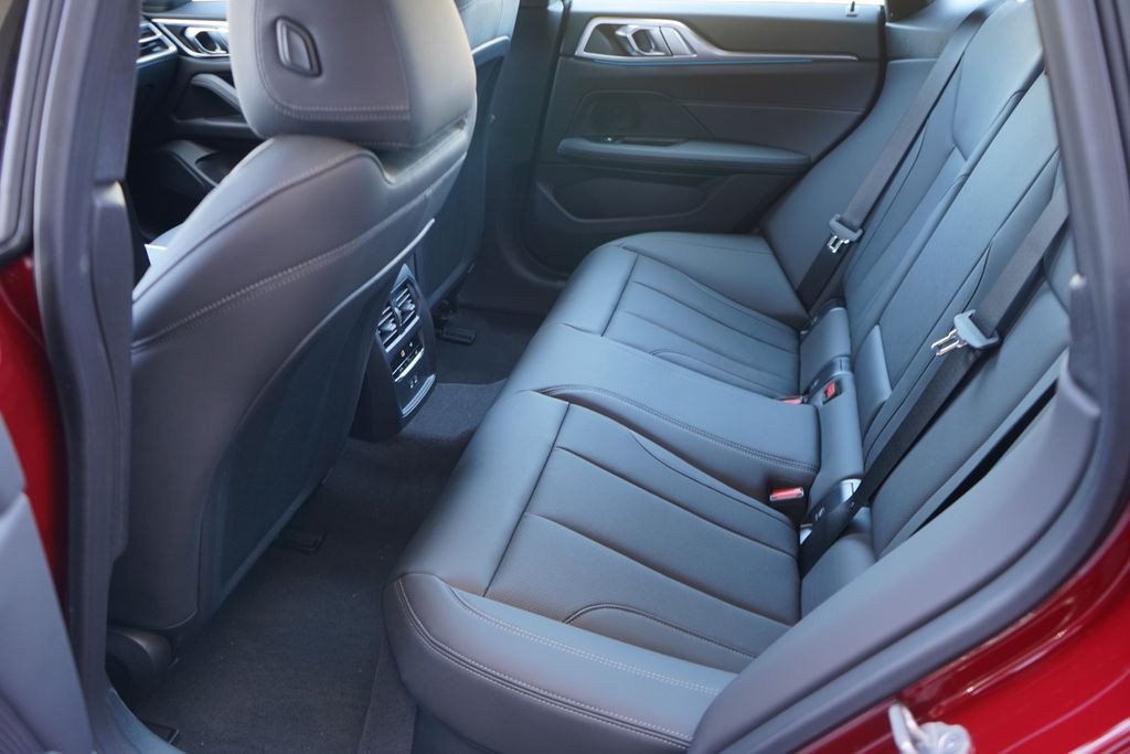 2025 BMW i4 xDrive40 19