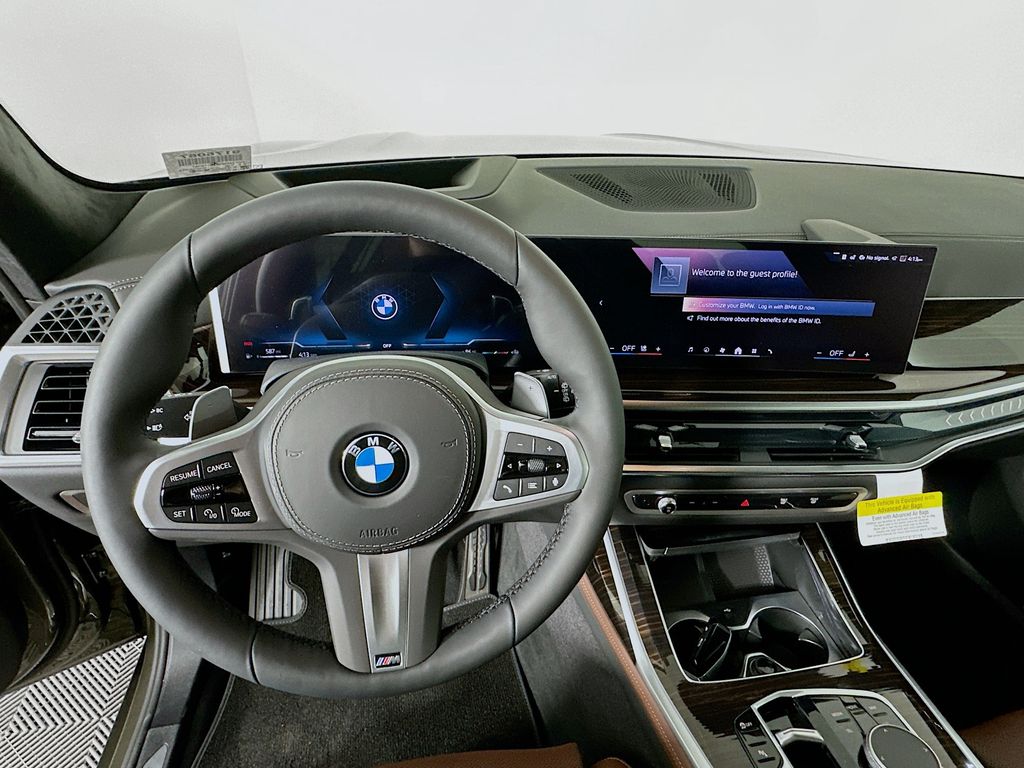 Thumbnail: 2026 BMW X7 - 10