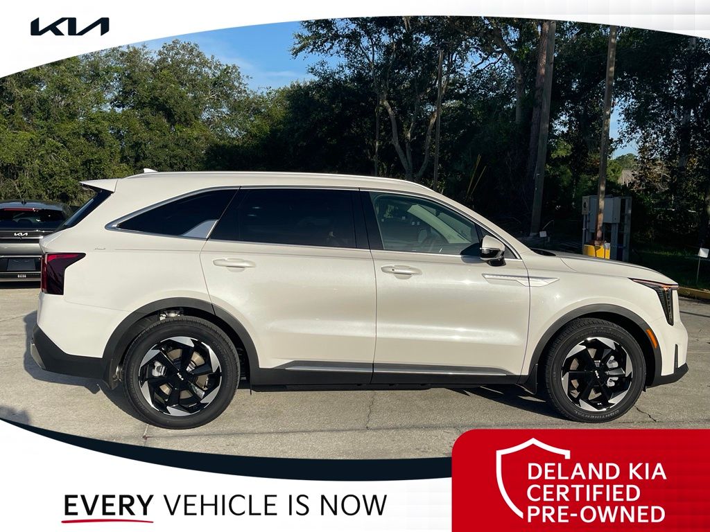 Used 2026 Kia Sorento Hybrid SUV