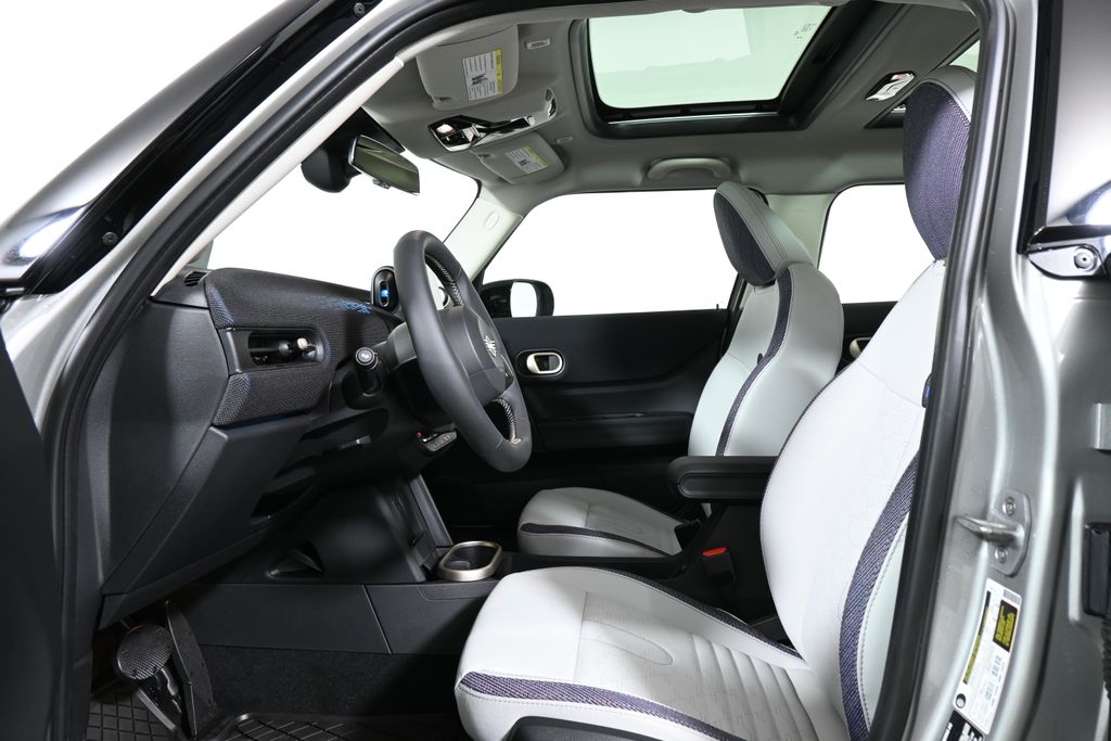 Thumbnail: 2025 MINI Cooper Hardtop - 3