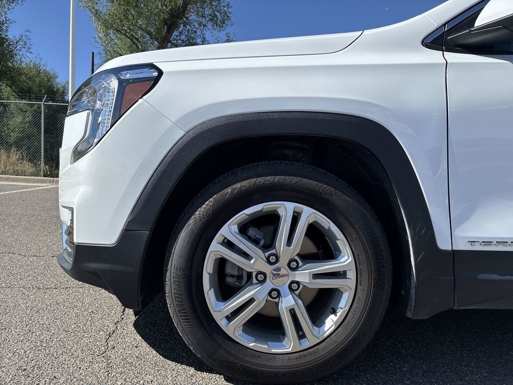 Used 2024 GMC Terrain SUV
