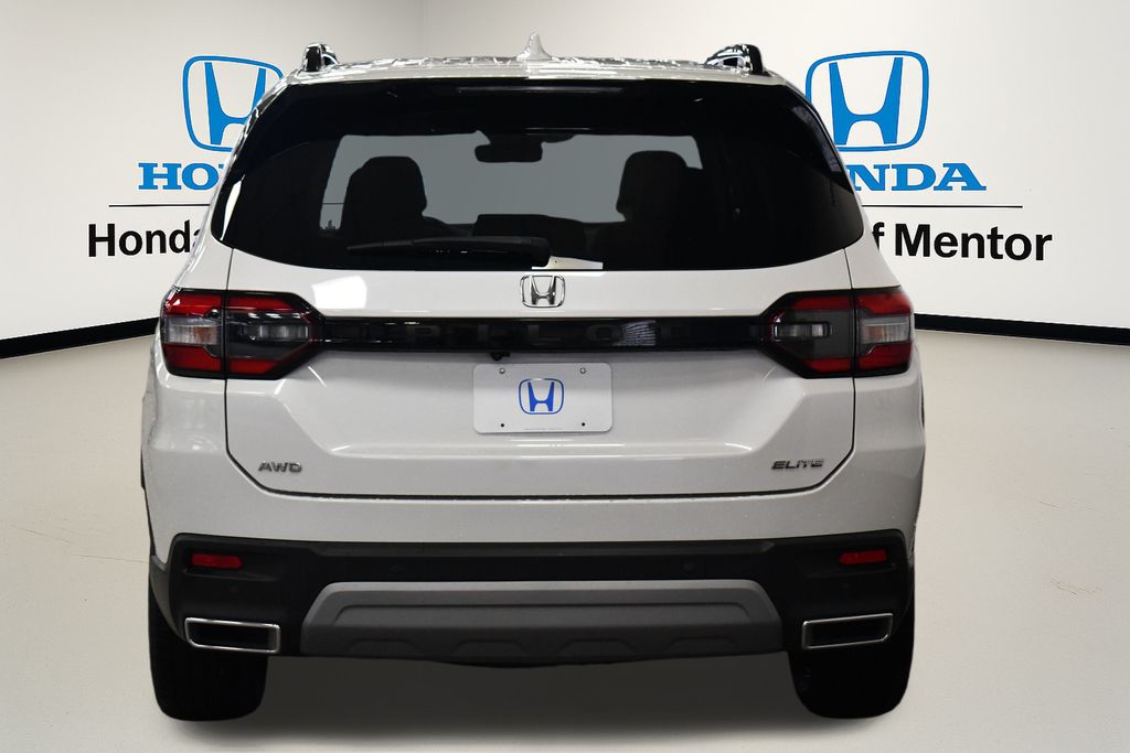 Thumbnail: 2023 Honda Pilot - 4