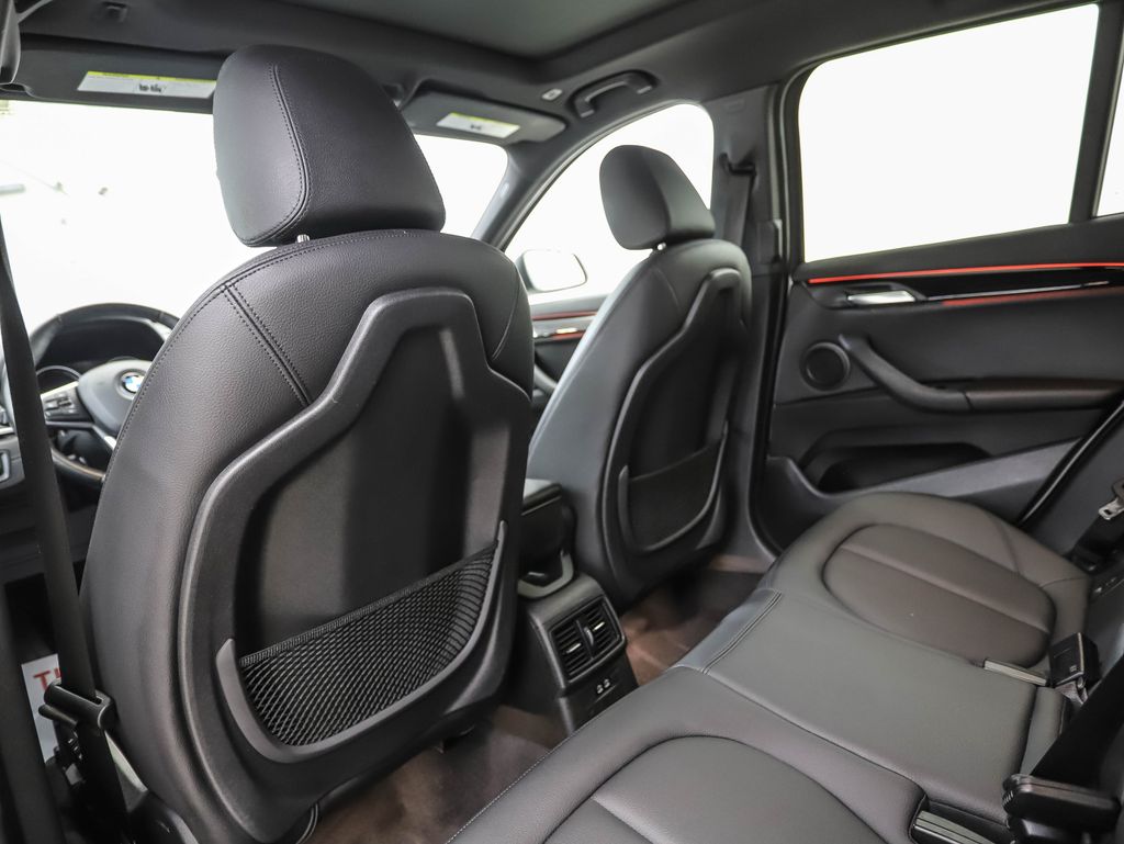 2022 BMW X1 xDrive28i 21