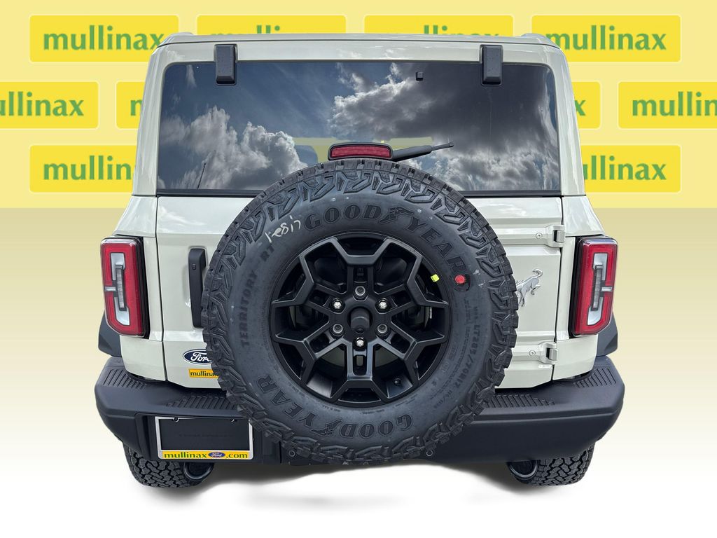 New 2026 Beige Ford Badlands image 14