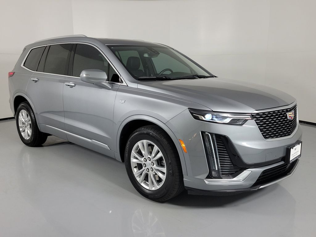 2024 Cadillac XT6 Luxury FWD