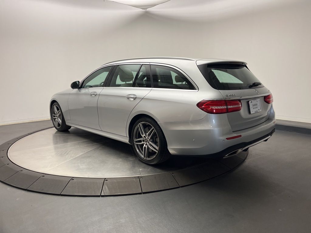 Thumbnail: 2019 Mercedes-Benz E-Class - 3