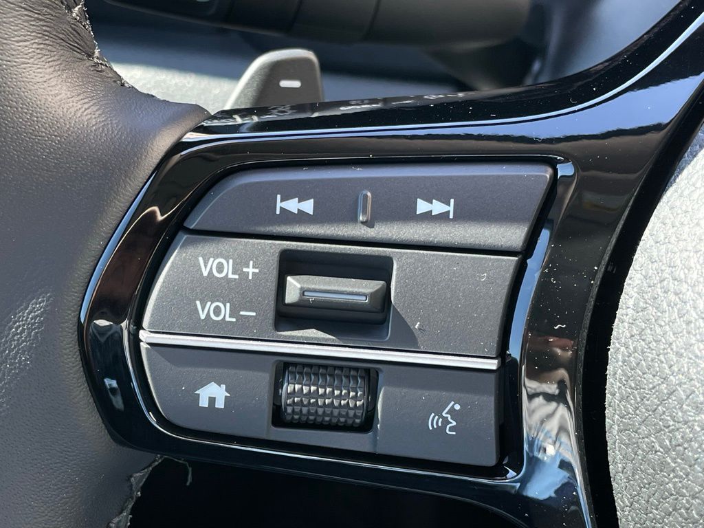 Thumbnail: 2025 Honda Pilot - 15