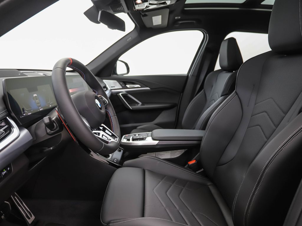 2025 BMW X1 M35i 11